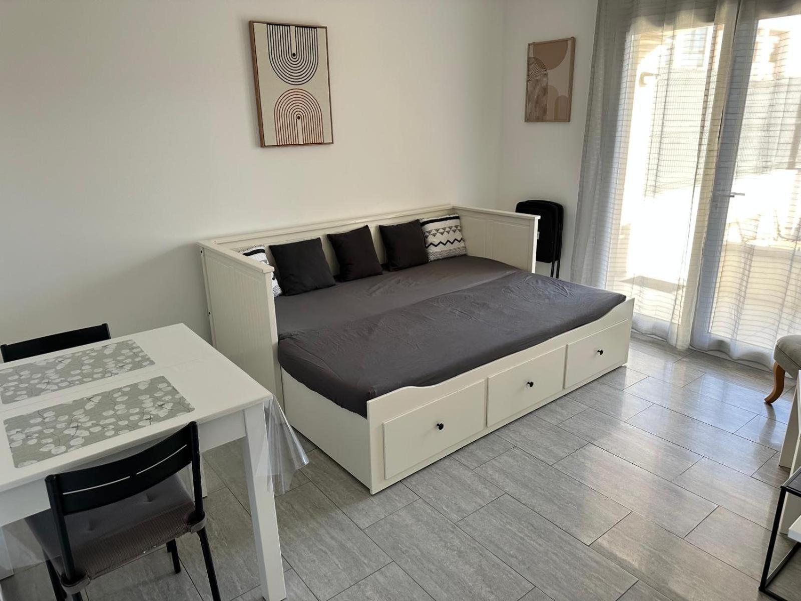 T2 Avec Terrasse Et Cour Appartement