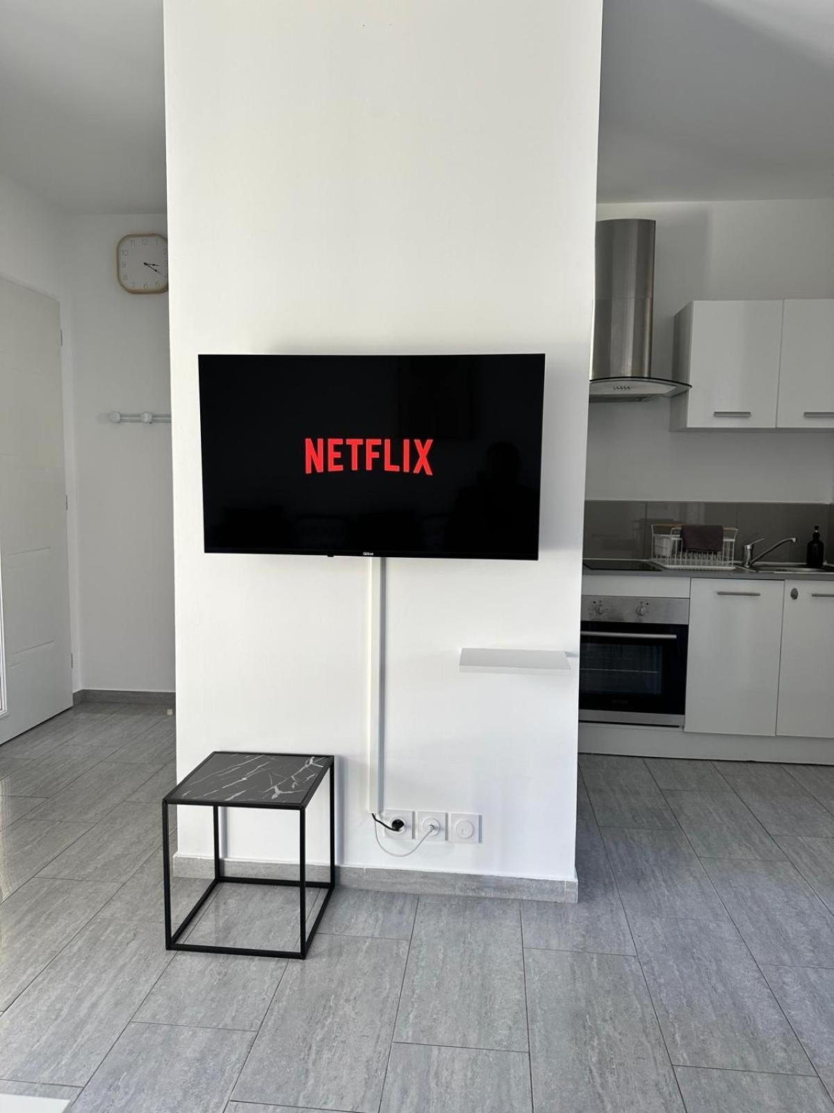 Appartement T2 Avec Terrasse Et Cour